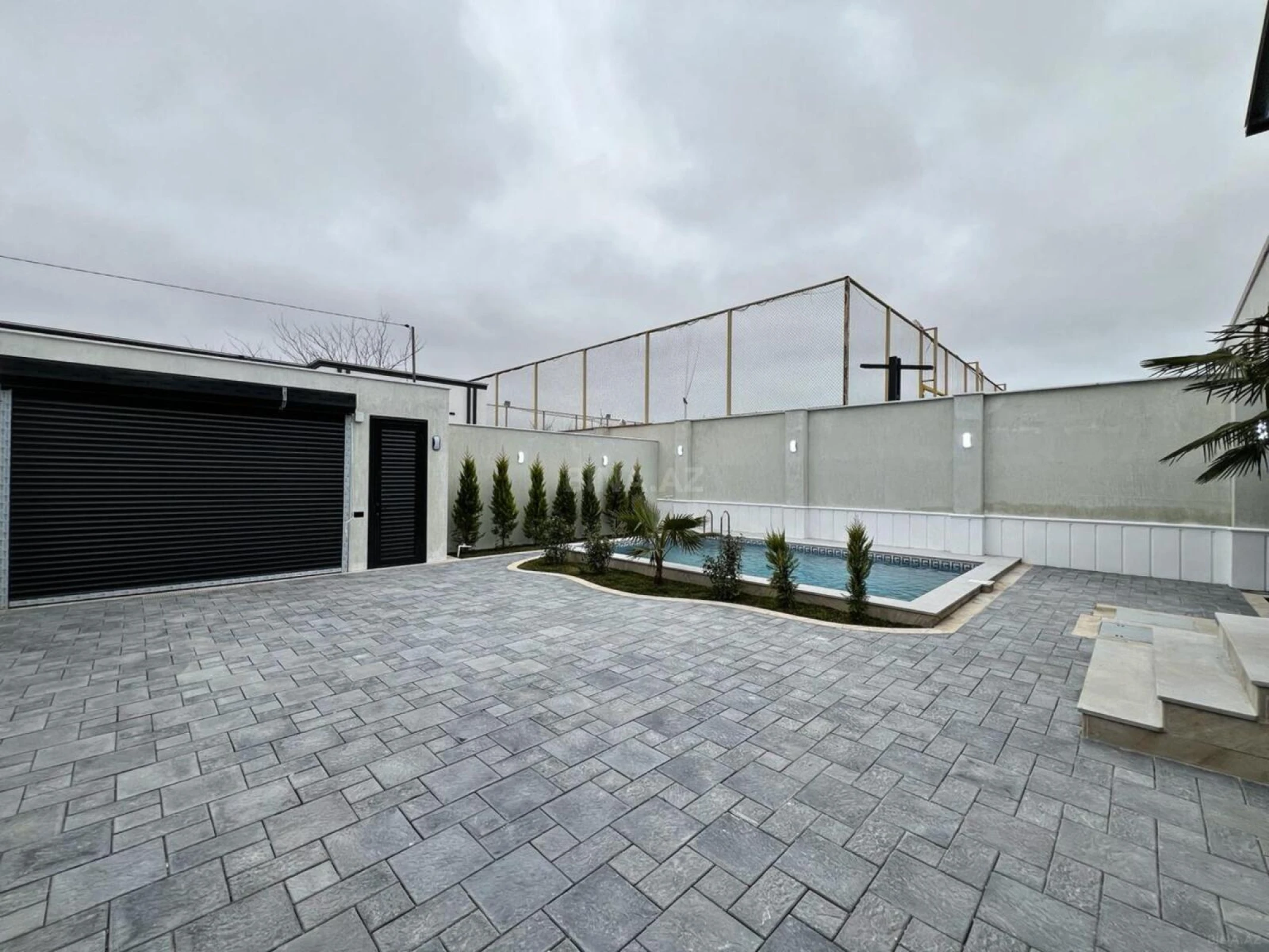 Satılır 4 otaqlı həyət evi 160 m²