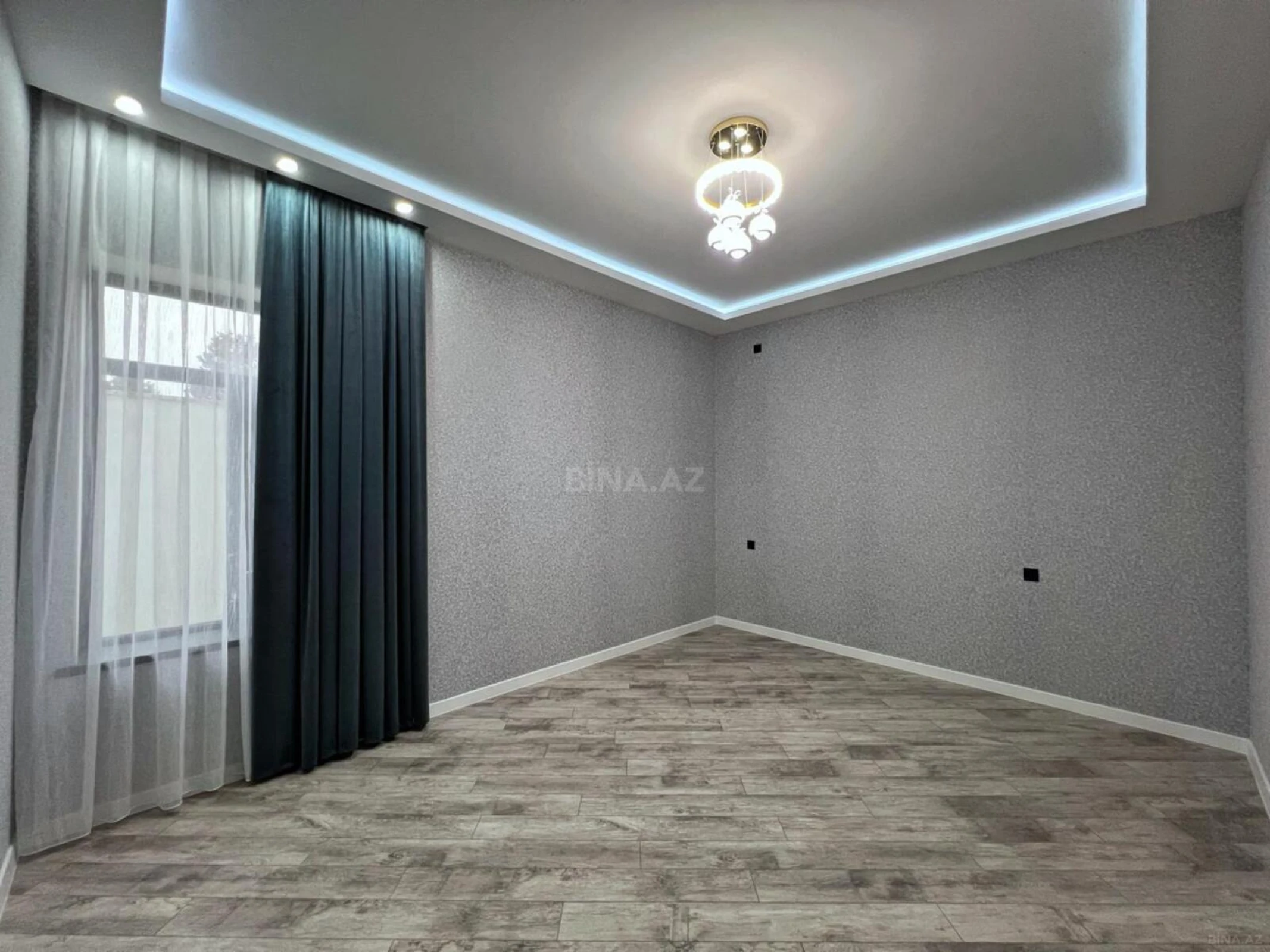 Satılır 4 otaqlı həyət evi 160 m²