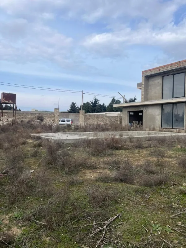 Satılır 6 otaqlı həyət evi 350 m²