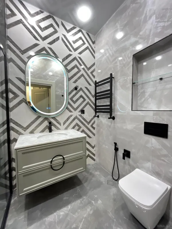 Satılır 4 otaqlı mənzil 160 m²