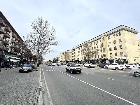 Satılır 2 otaqlı mənzil 55 m²