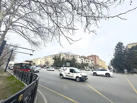 Satılır 2 otaqlı mənzil 55 m²