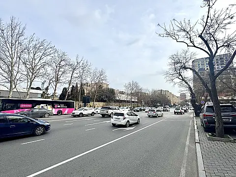 Satılır 2 otaqlı mənzil 55 m²