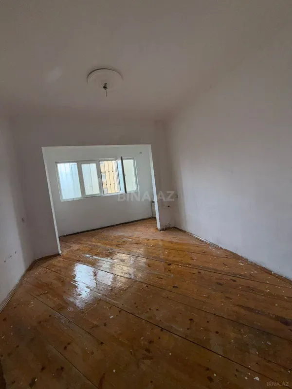 Satılır 4 otaqlı mənzil 100 m²