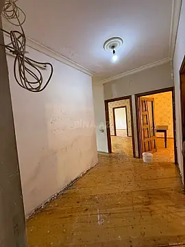 Satılır 4 otaqlı mənzil 100 m²
