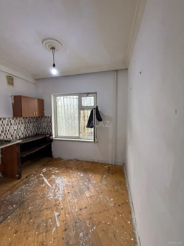 Satılır 4 otaqlı mənzil 100 m²