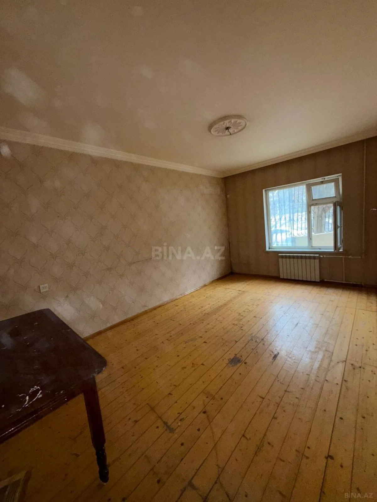 Satılır 4 otaqlı mənzil 100 m²