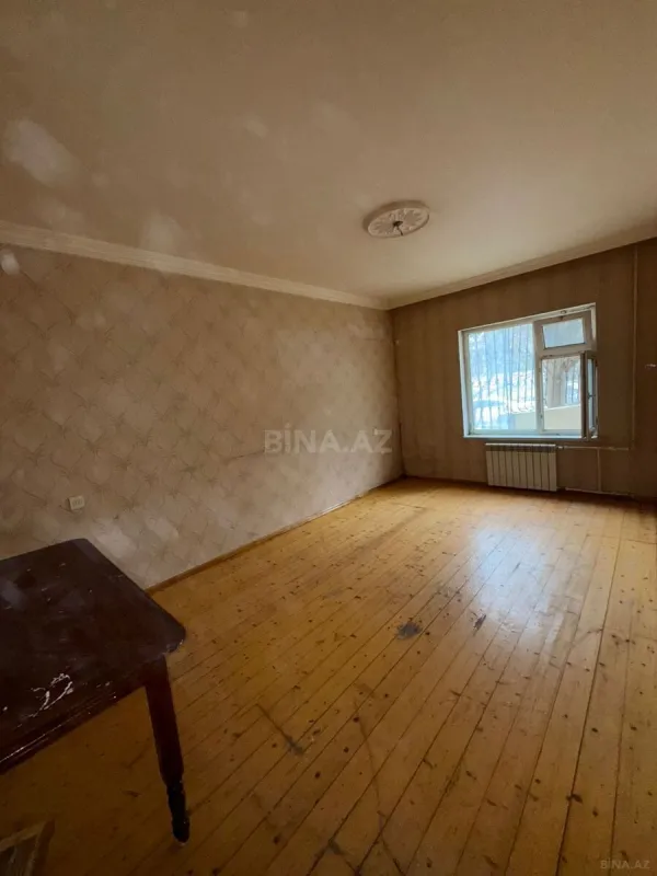 Satılır 4 otaqlı mənzil 100 m²
