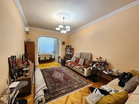 Satılır 2 otaqlı mənzil 70 m²
