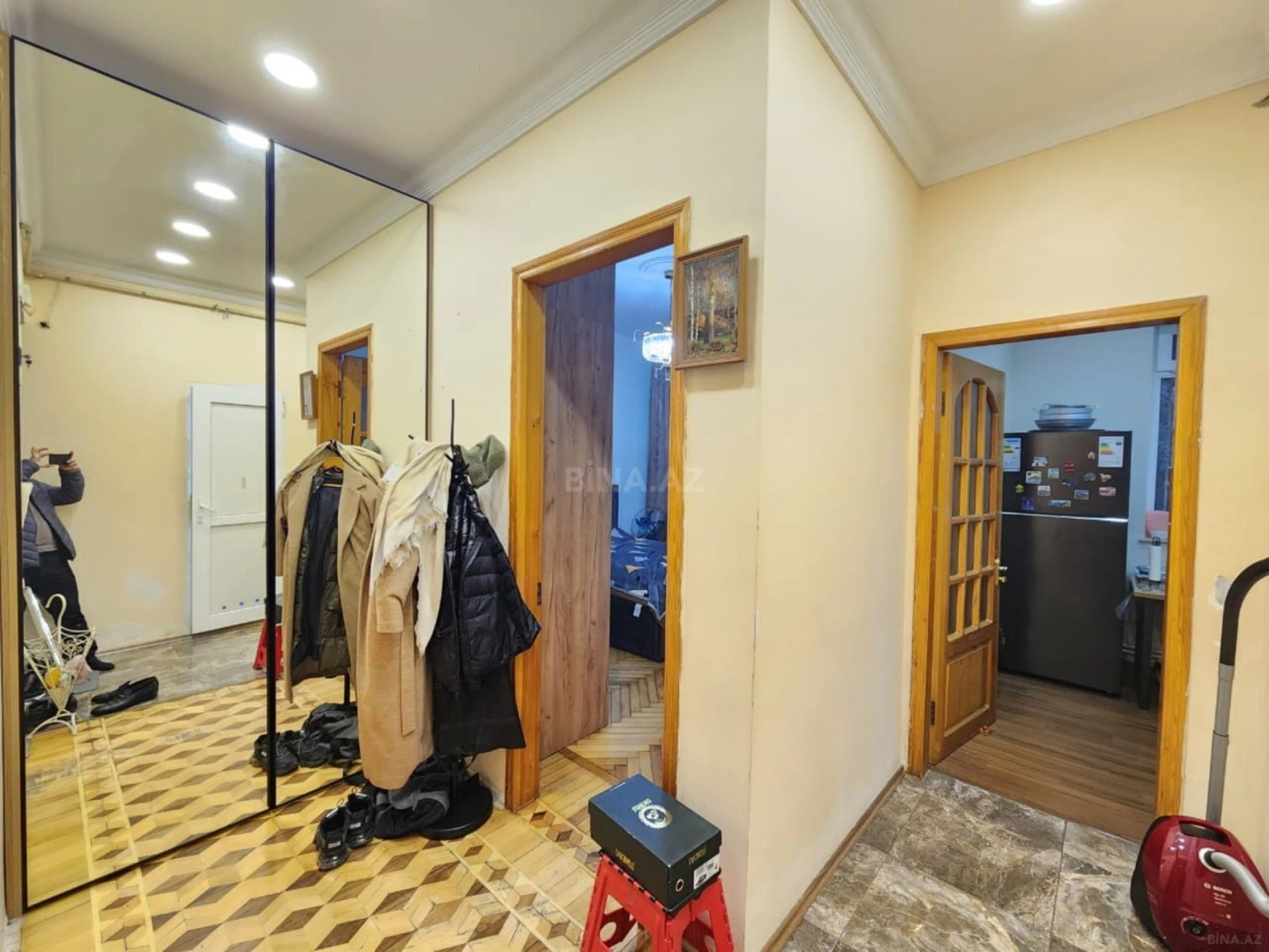 Satılır 2 otaqlı mənzil 70 m²