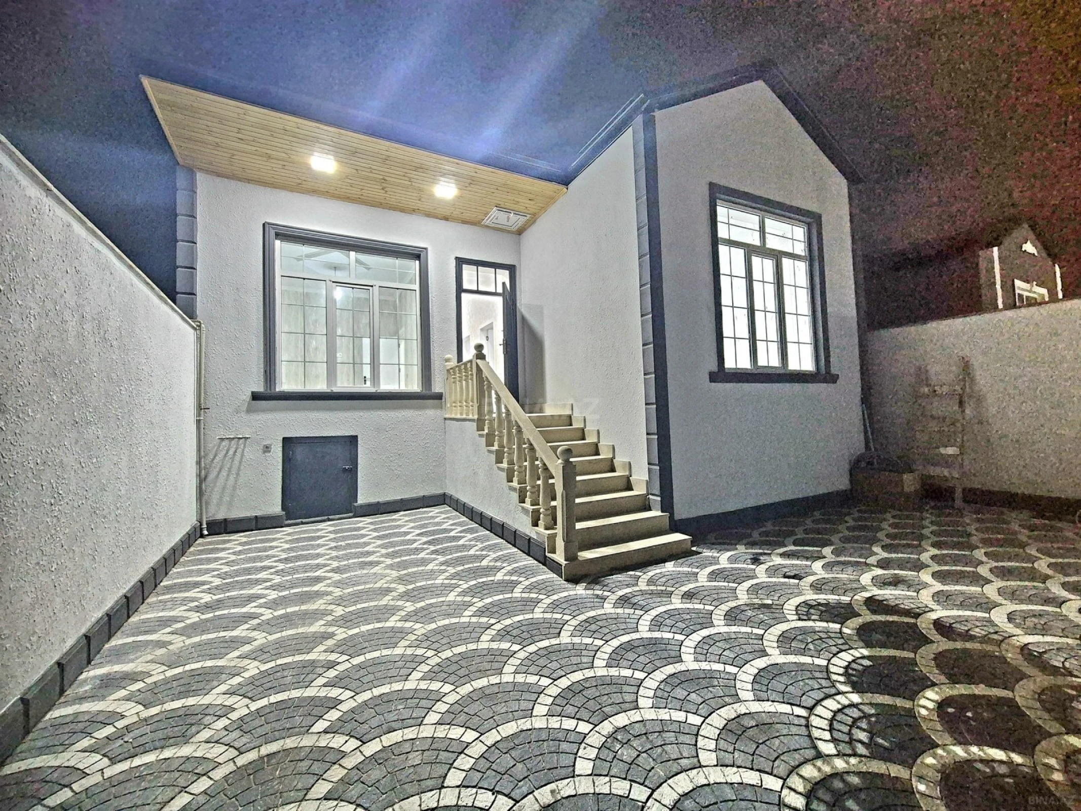Satılır 4 otaqlı həyət evi 105 m²