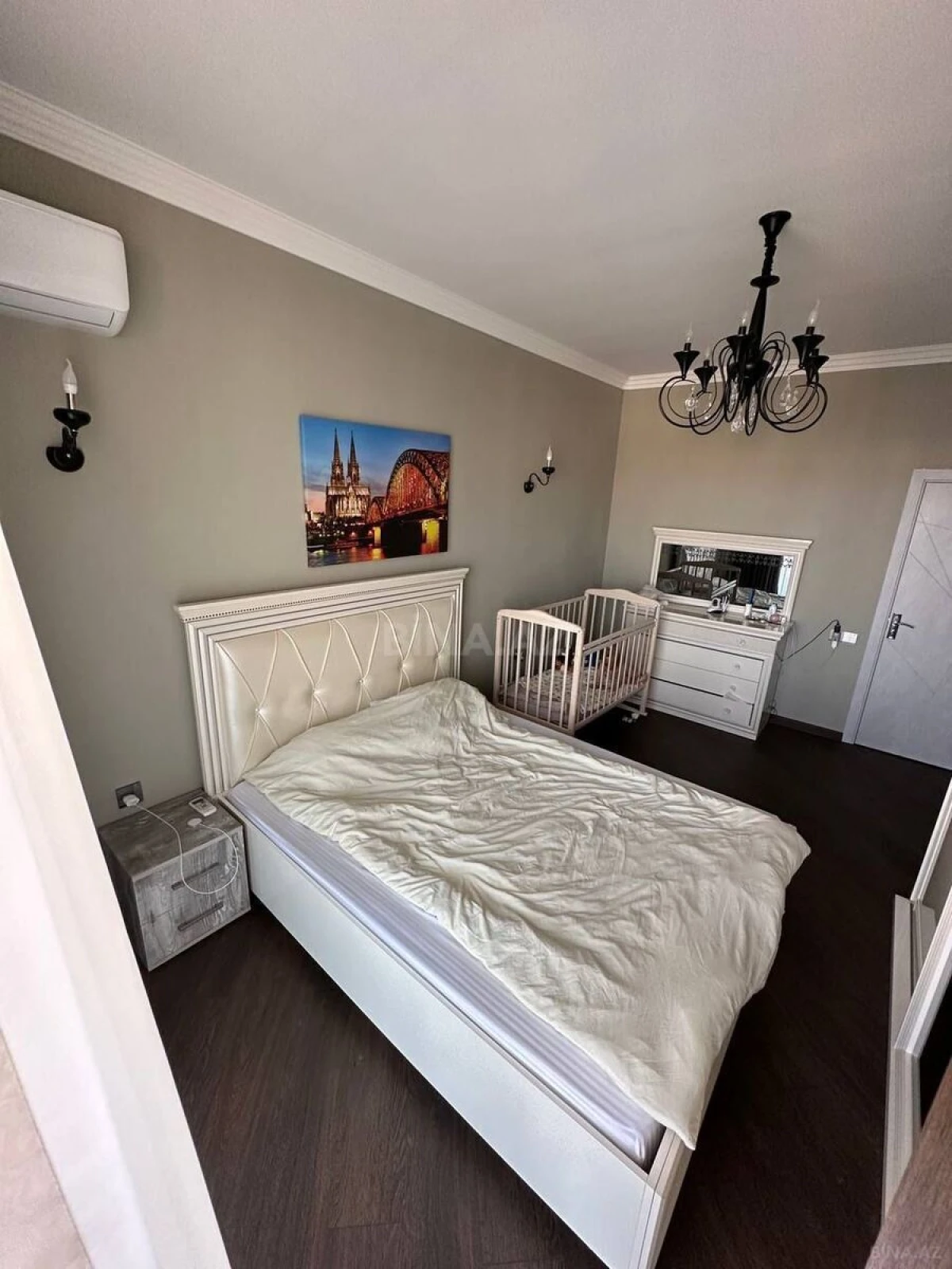 Kirayə verilir 3 otaqlı mənzil 120 m²