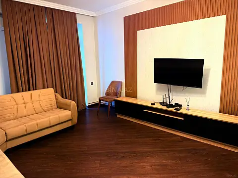 Kirayə verilir 3 otaqlı mənzil 120 m²