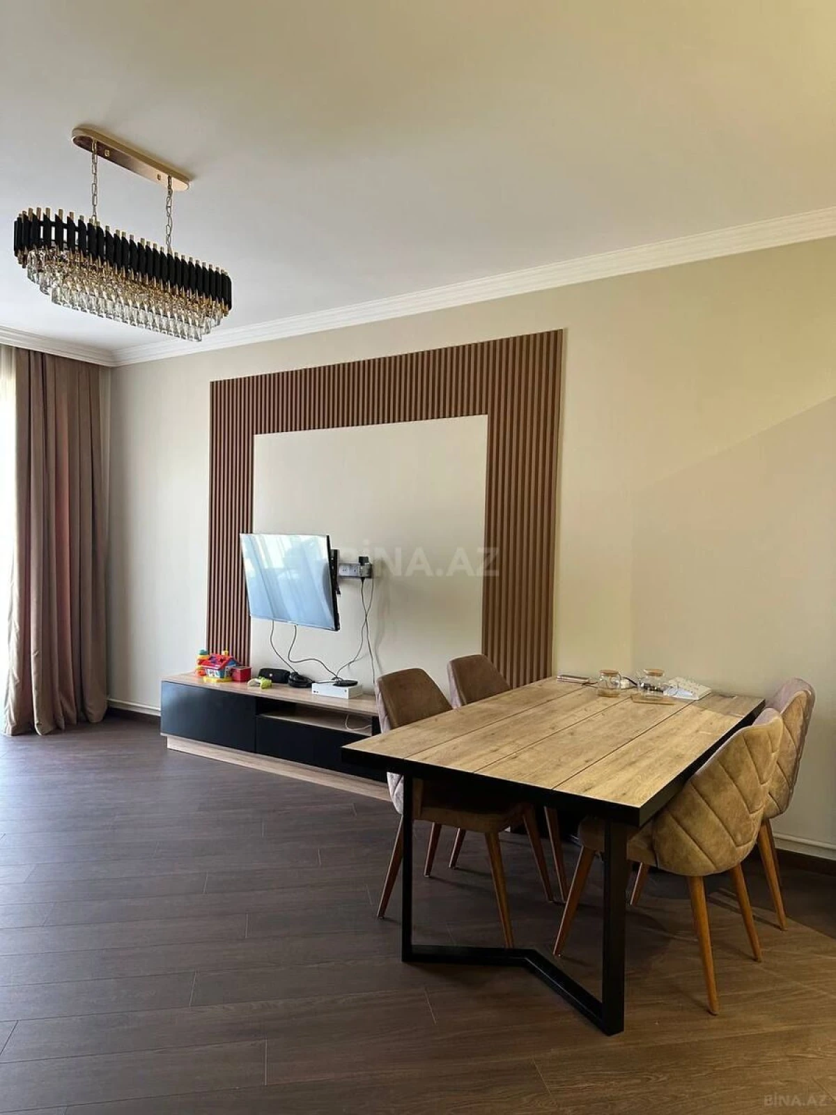 Kirayə verilir 3 otaqlı mənzil 120 m²