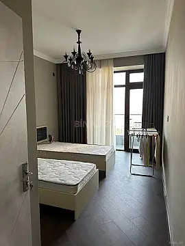 Kirayə verilir 3 otaqlı mənzil 120 m²