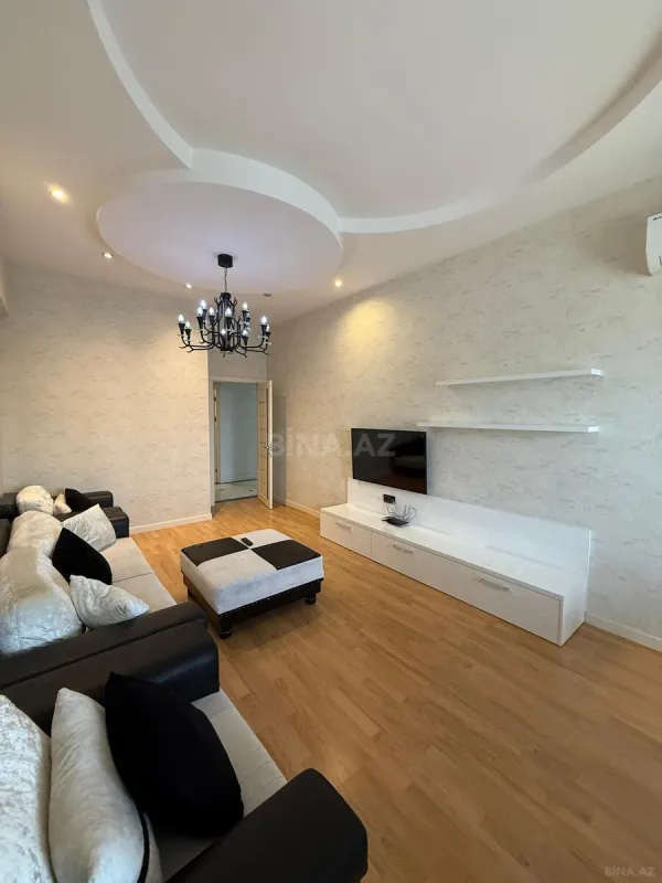 Kirayə verilir 3 otaqlı mənzil 125 m²