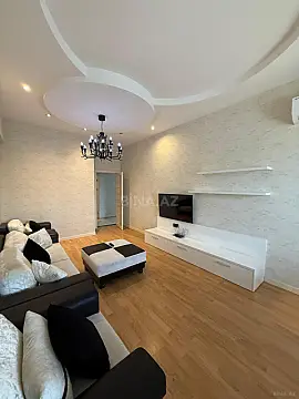 Kirayə verilir 3 otaqlı mənzil 125 m²