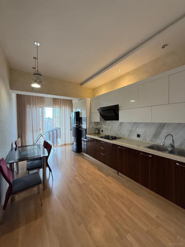Kirayə verilir 3 otaqlı mənzil 125 m²