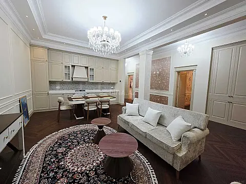 Satılır 4 otaqlı həyət evi 140 m²