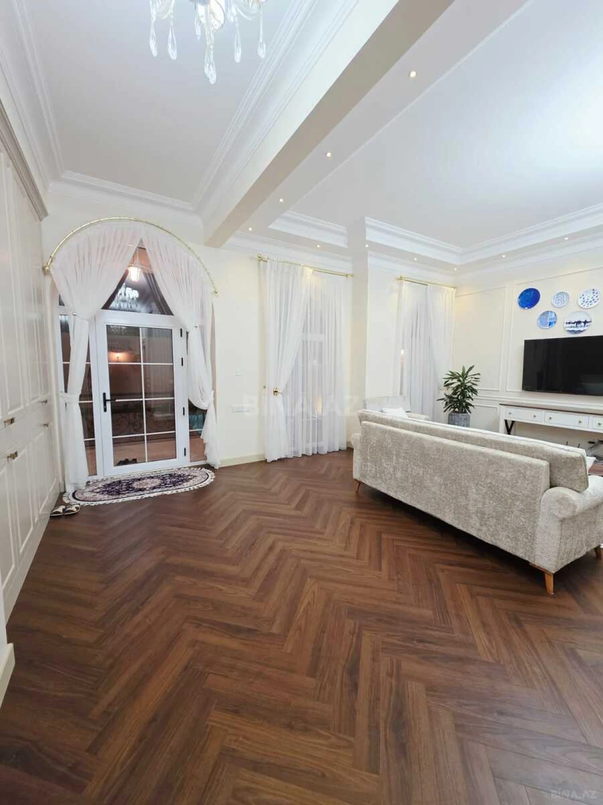Satılır 4 otaqlı həyət evi 140 m²