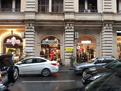 Kirayə verilir obyekt 40 m² — Bakı, Nizami 40.00 m²