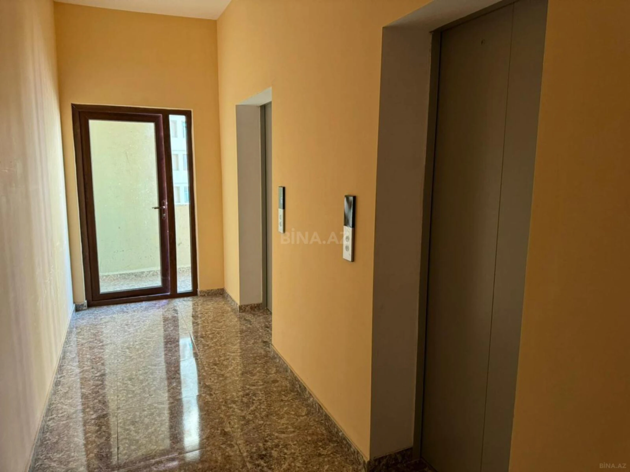 Kirayə verilir 2 otaqlı mənzil 55 m²