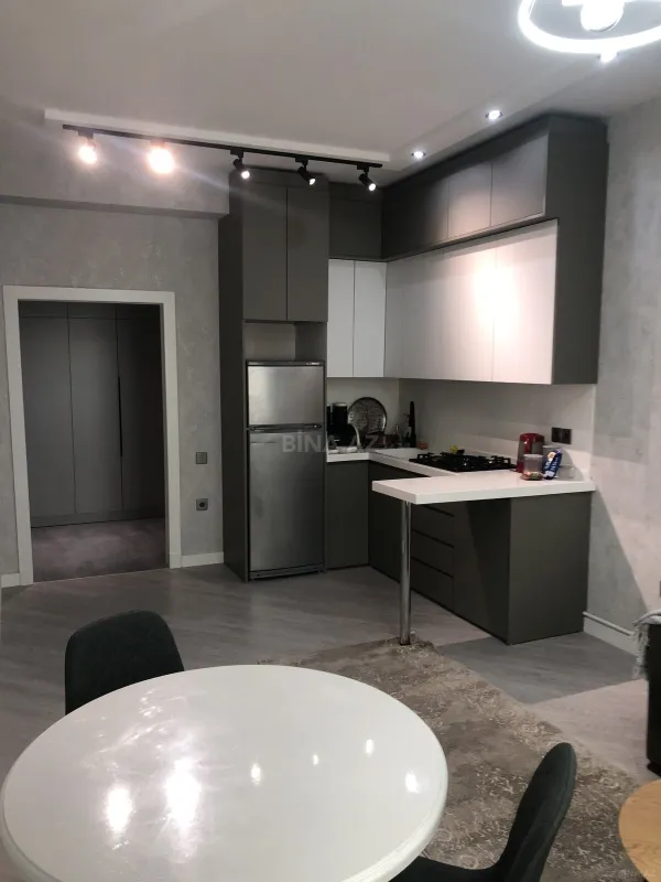 Kirayə verilir 2 otaqlı mənzil 55 m²