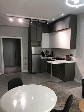 Kirayə verilir 2 otaqlı mənzil 55 m²