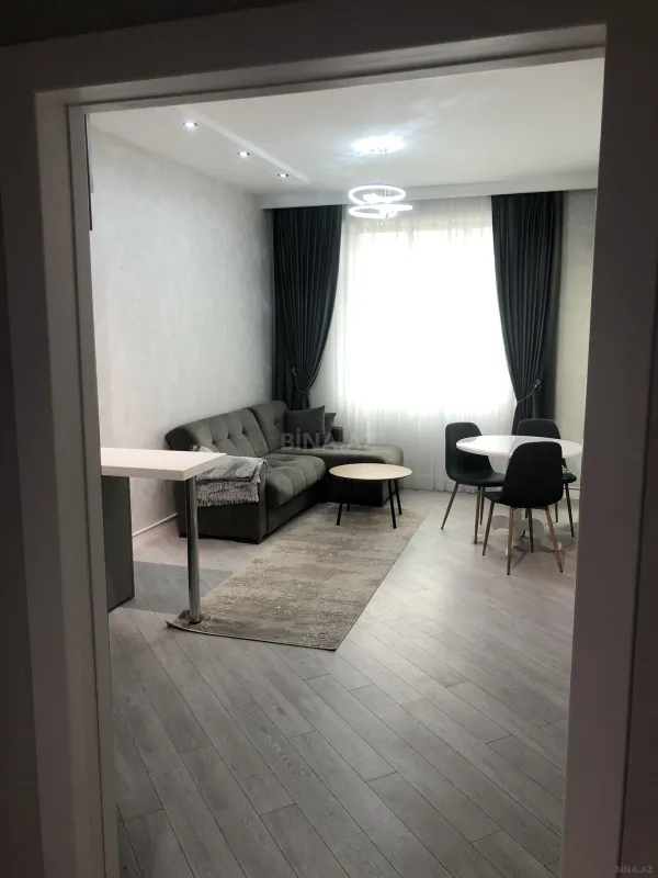 Kirayə verilir 2 otaqlı mənzil 55 m²