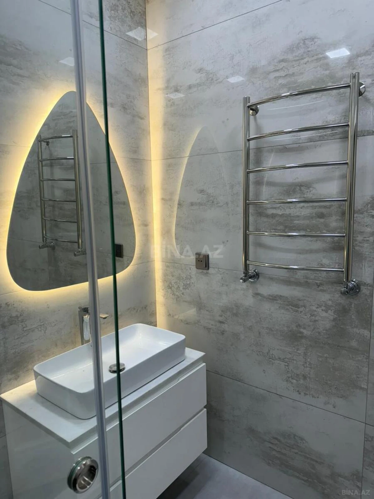 Kirayə verilir 2 otaqlı mənzil 55 m²