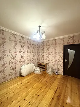 Kirayə verilir 2 otaqlı mənzil 65 m²