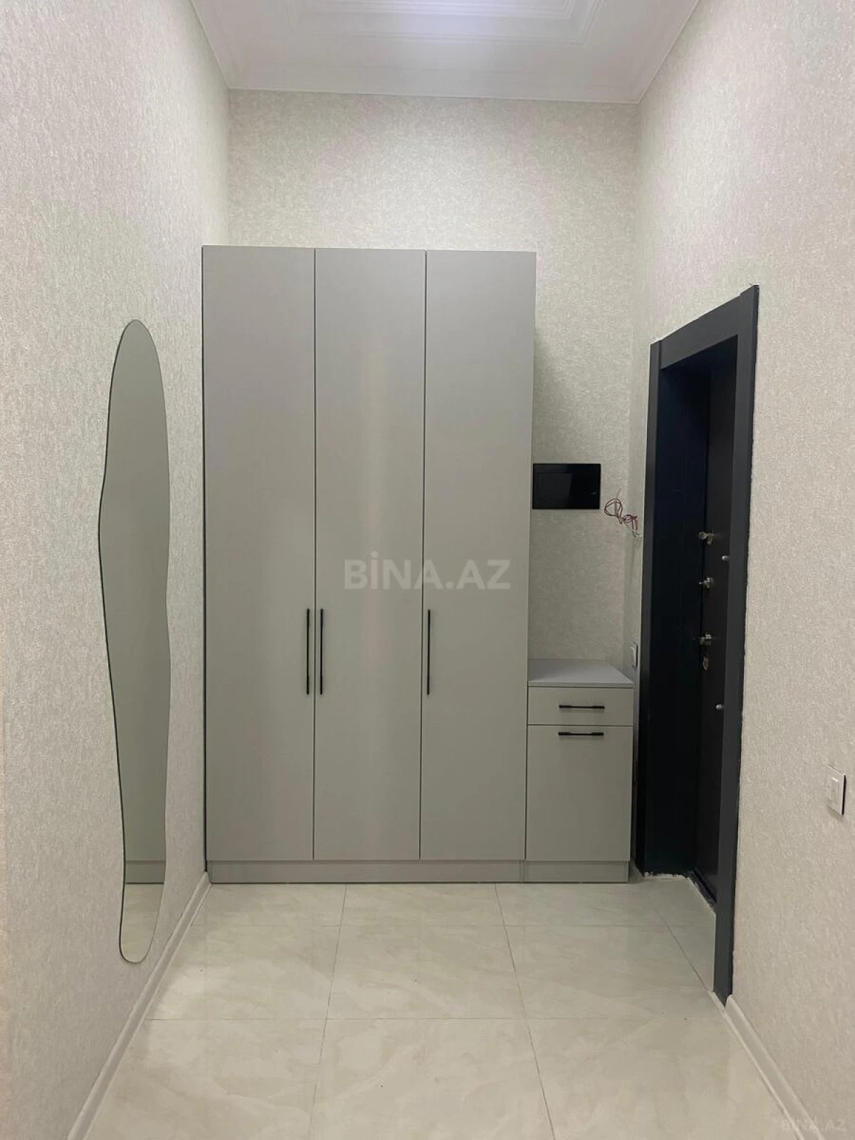 Satılır 3 otaqlı mənzil 120 m²
