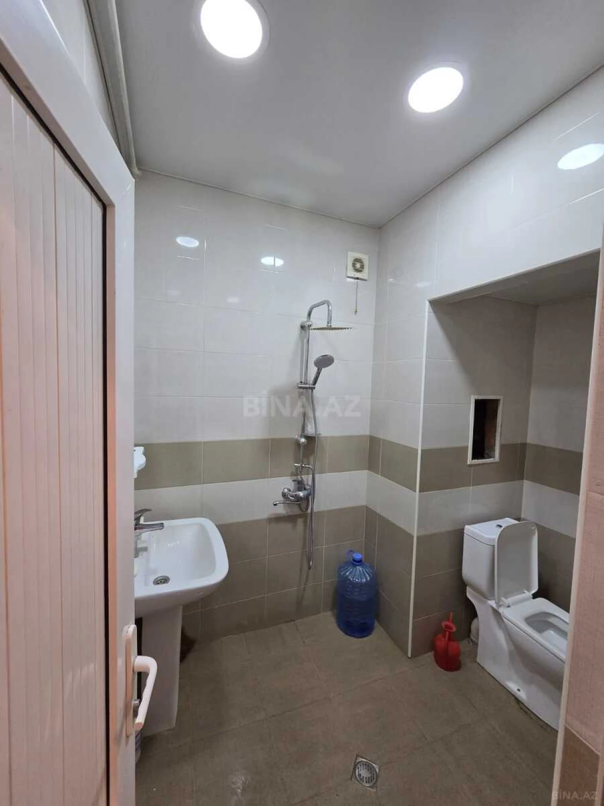 Kirayə verilir 2 otaqlı mənzil 35 m²