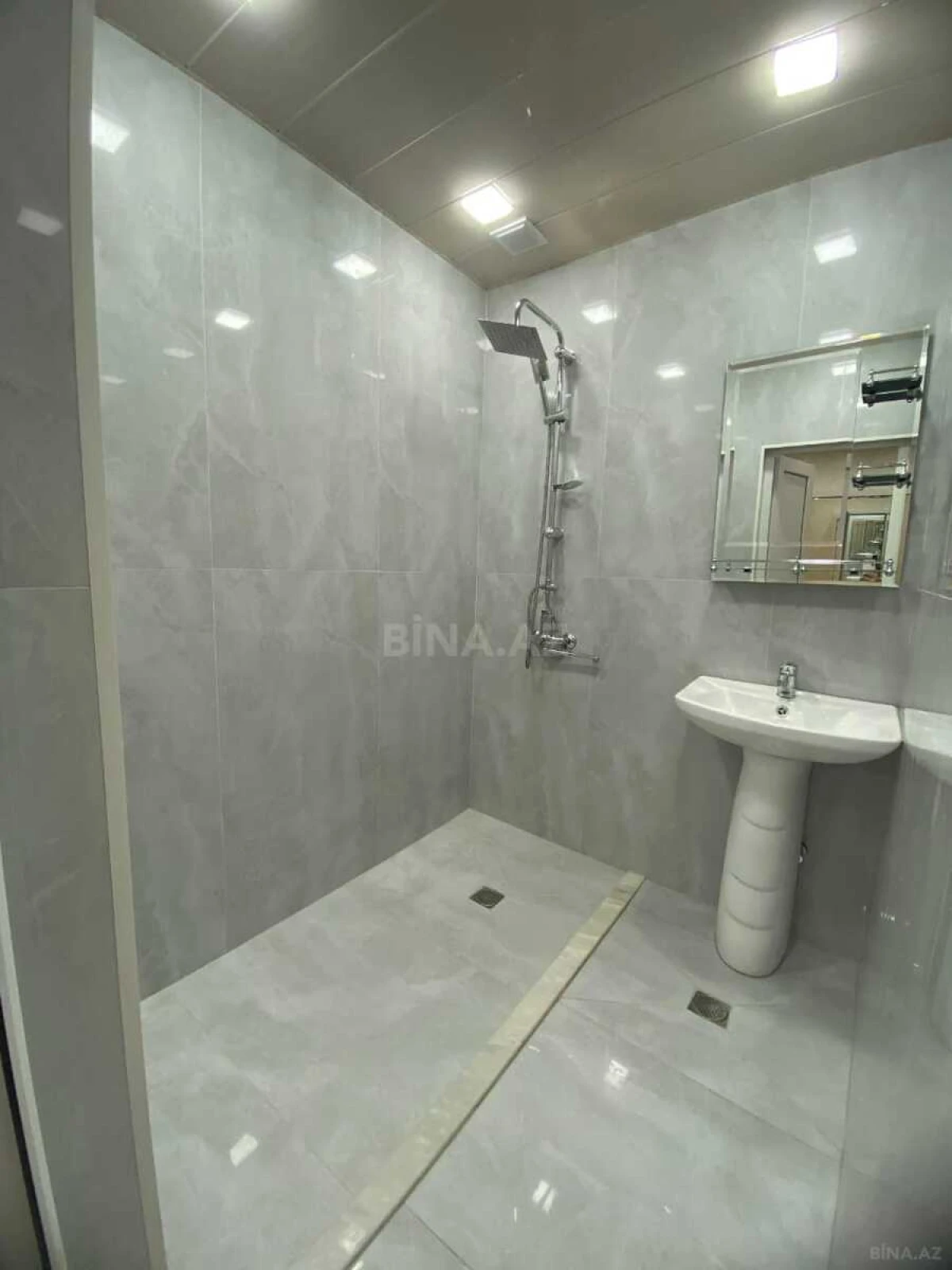 Satılır 3 otaqlı mənzil 65 m²