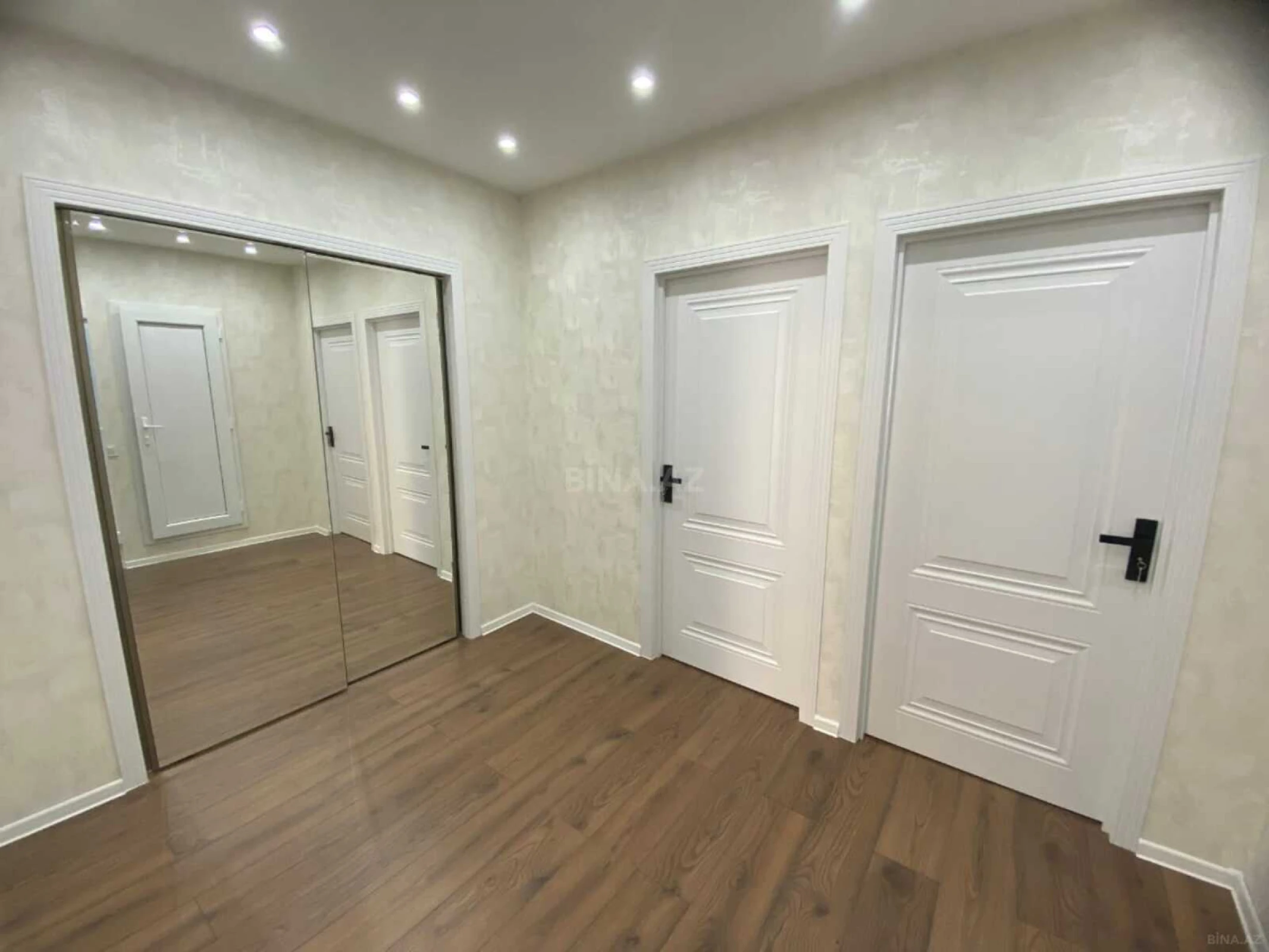 Satılır 3 otaqlı mənzil 65 m²