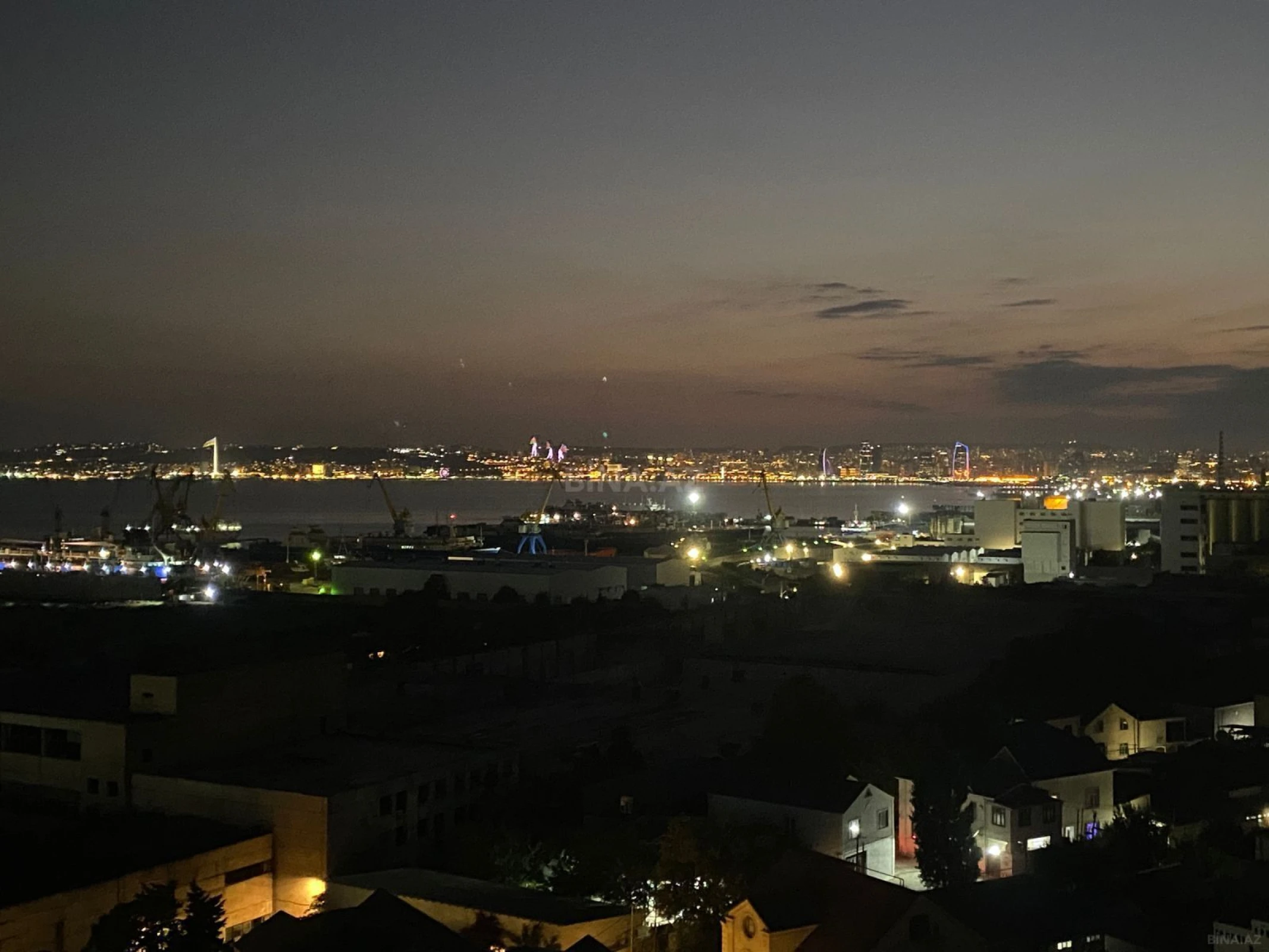 Kirayə verilir 2 otaqlı mənzil 65 m²