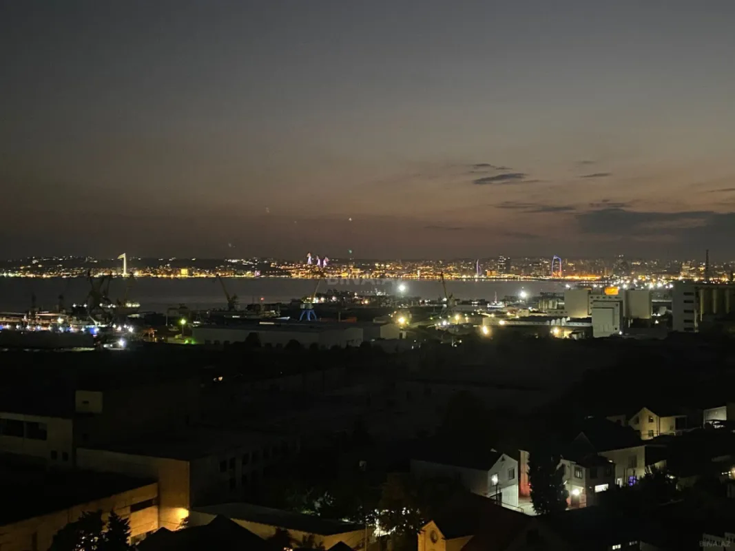 Kirayə verilir 2 otaqlı mənzil 65 m²