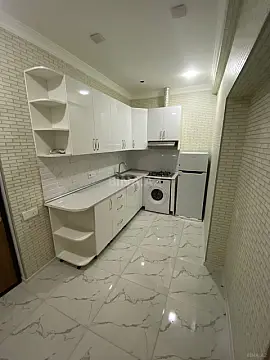 Kirayə verilir 2 otaqlı mənzil 65 m²