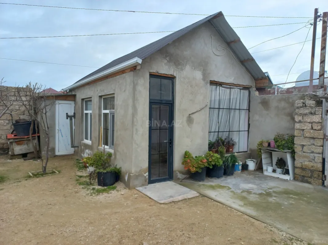 Satılır 3 otaqlı həyət evi 140 m²