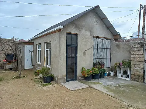 Satılır 3 otaqlı həyət evi 140 m²