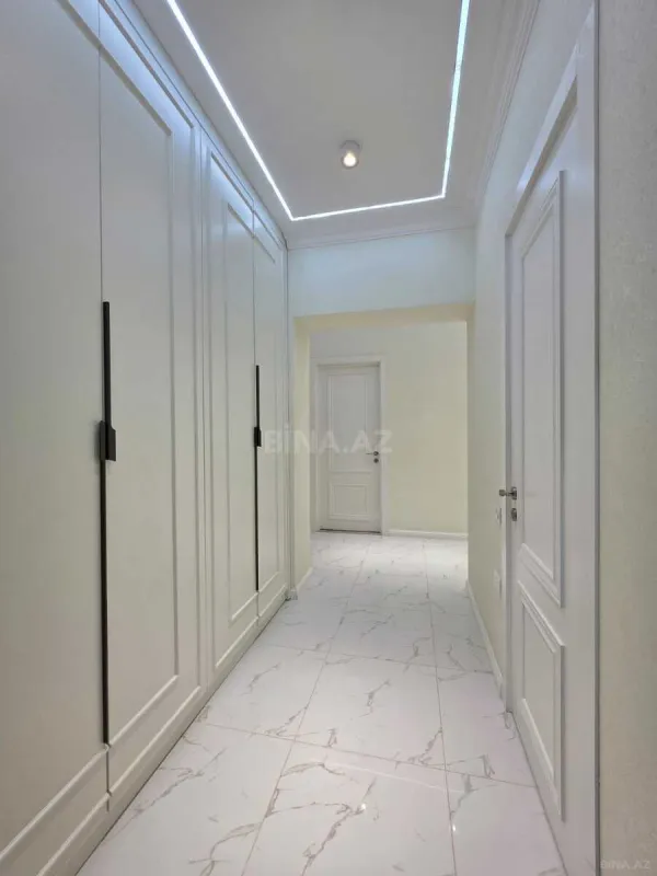 Satılır 3 otaqlı mənzil 96 m²