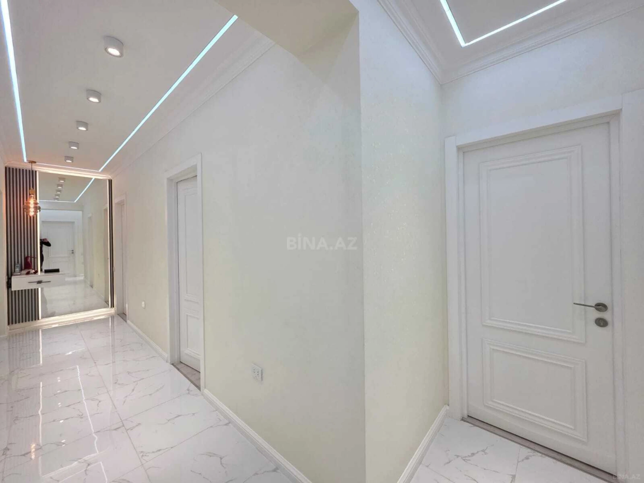 Satılır 3 otaqlı mənzil 96 m²