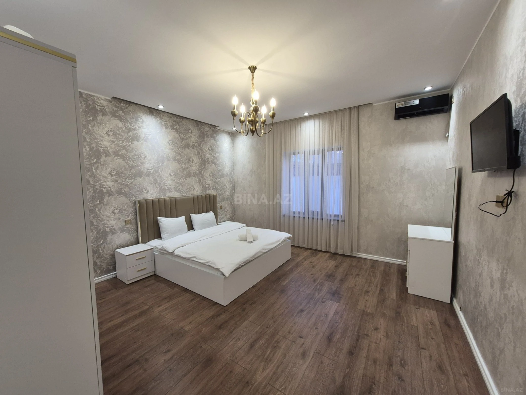 Kirayə verilir 6 otaqlı həyət evi 250 m²