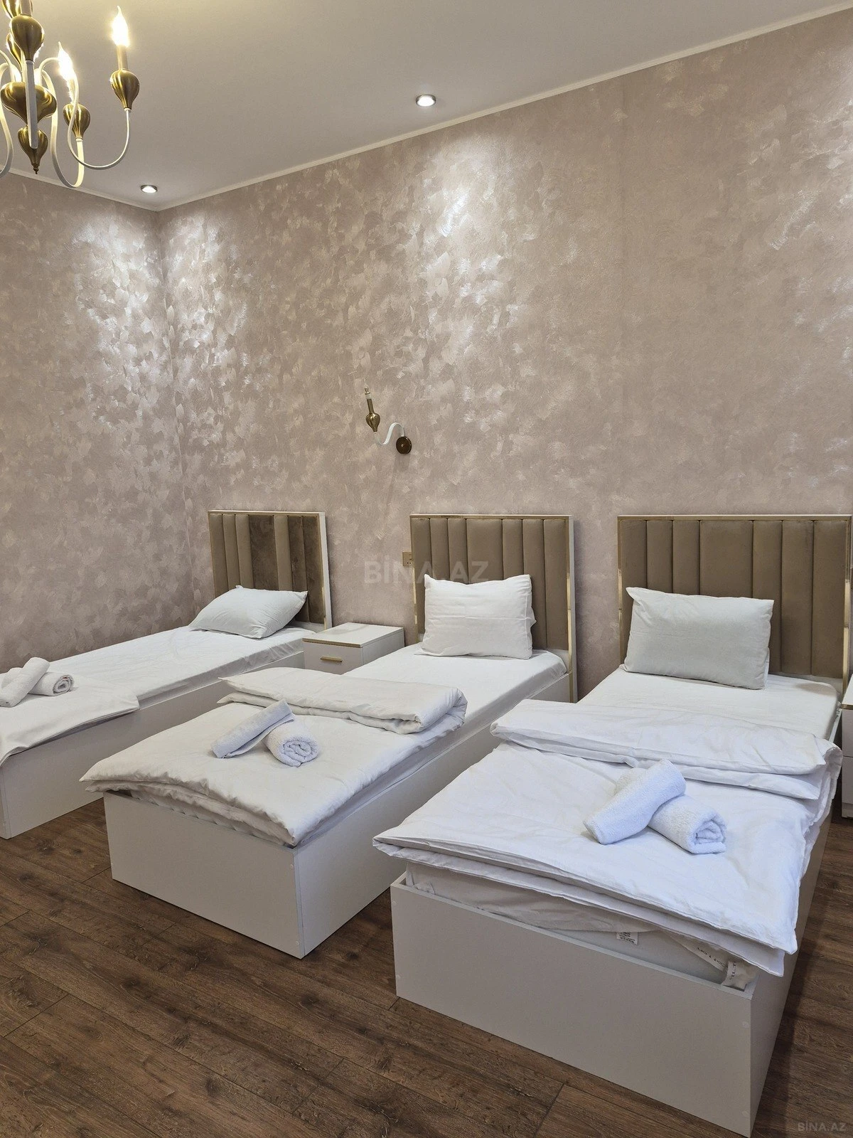 Kirayə verilir 6 otaqlı həyət evi 250 m²