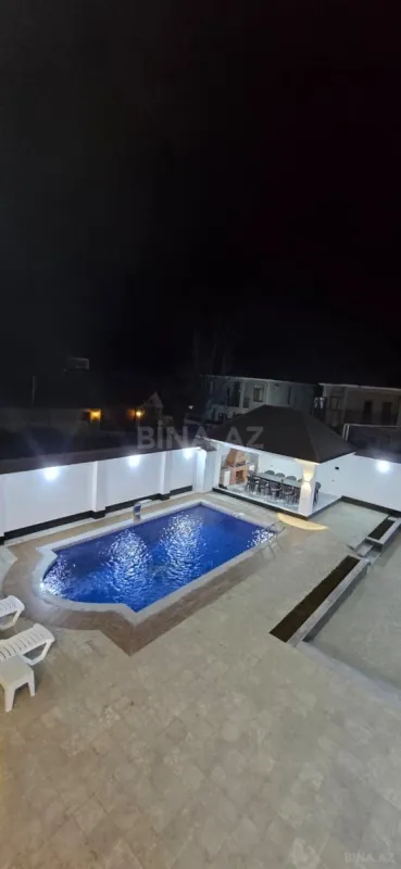 Kirayə verilir 6 otaqlı həyət evi 250 m²