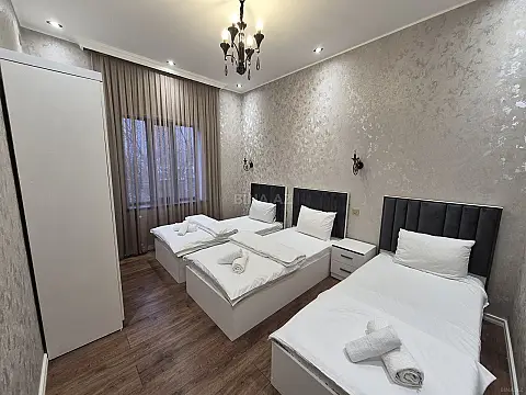 Kirayə verilir 6 otaqlı həyət evi 250 m²