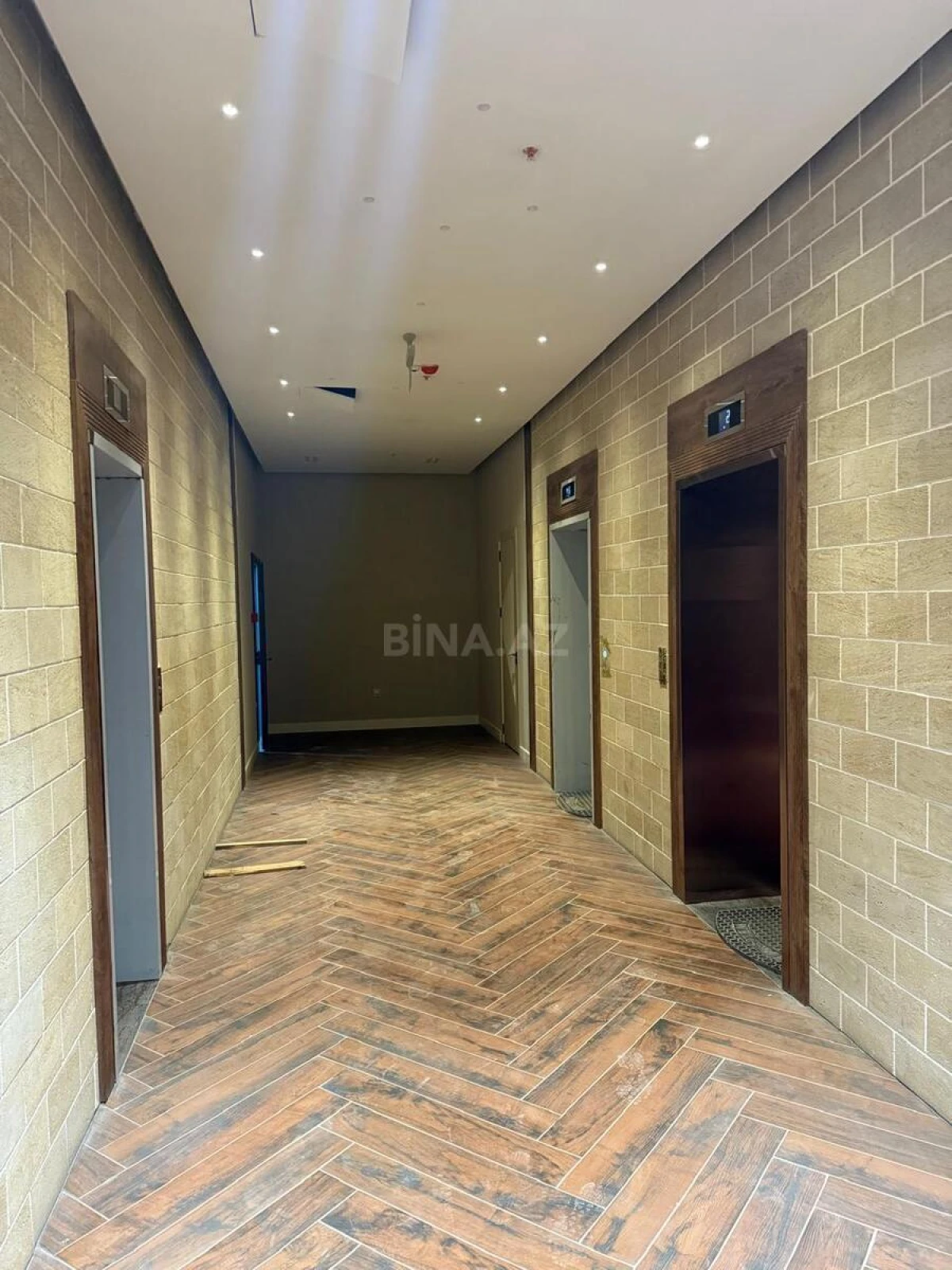 Satılır 2 otaqlı mənzil 65 m²