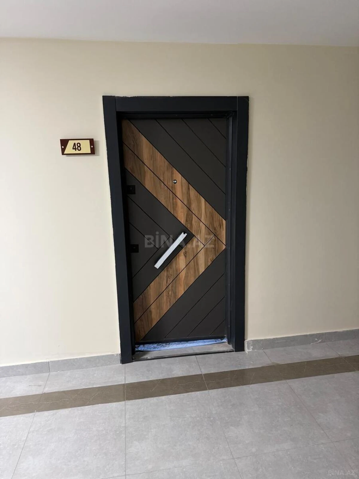 Satılır 2 otaqlı mənzil 65 m²