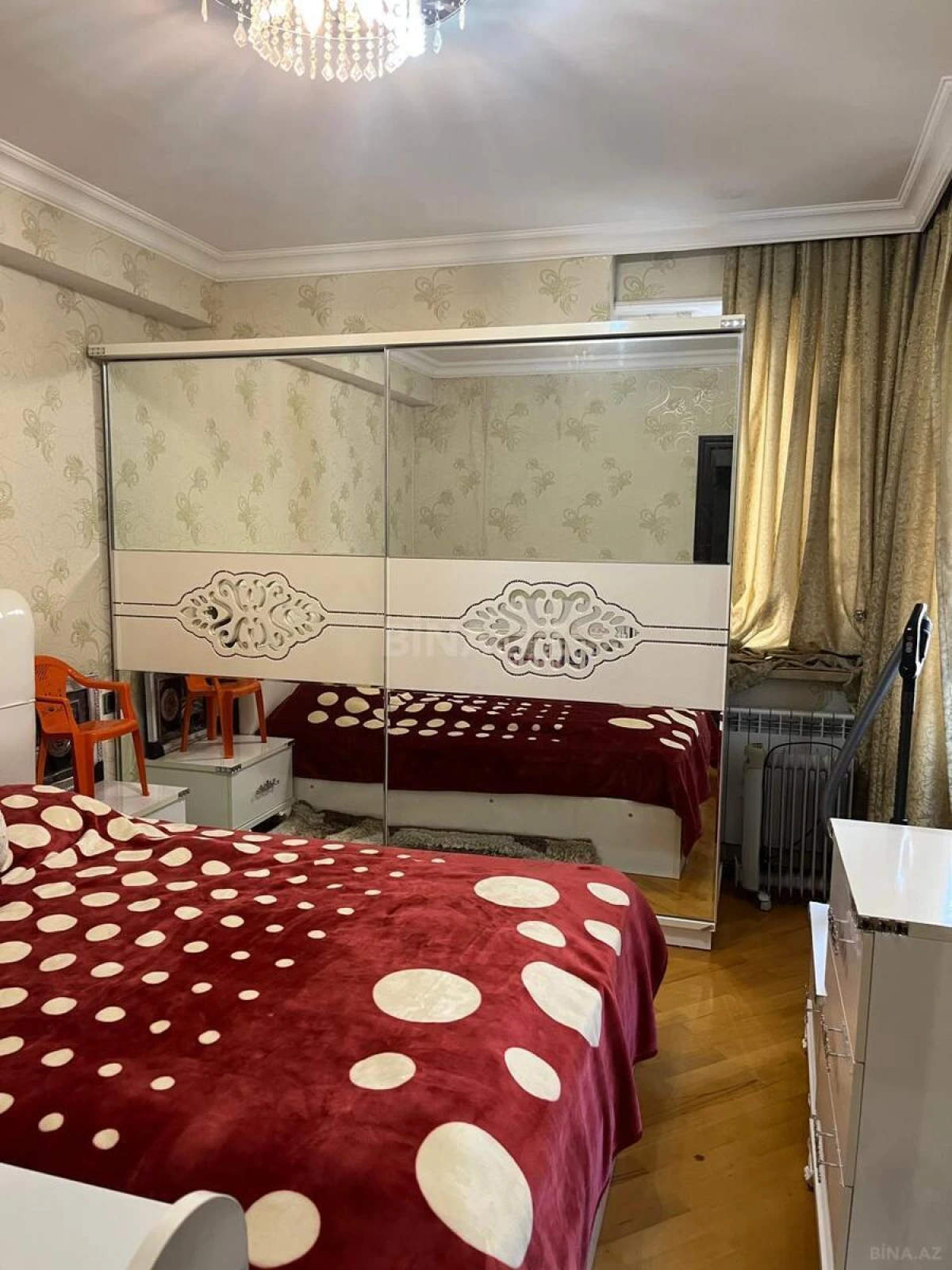 Satılır 2 otaqlı mənzil 65 m²