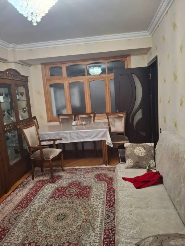 Satılır 2 otaqlı mənzil 65 m²